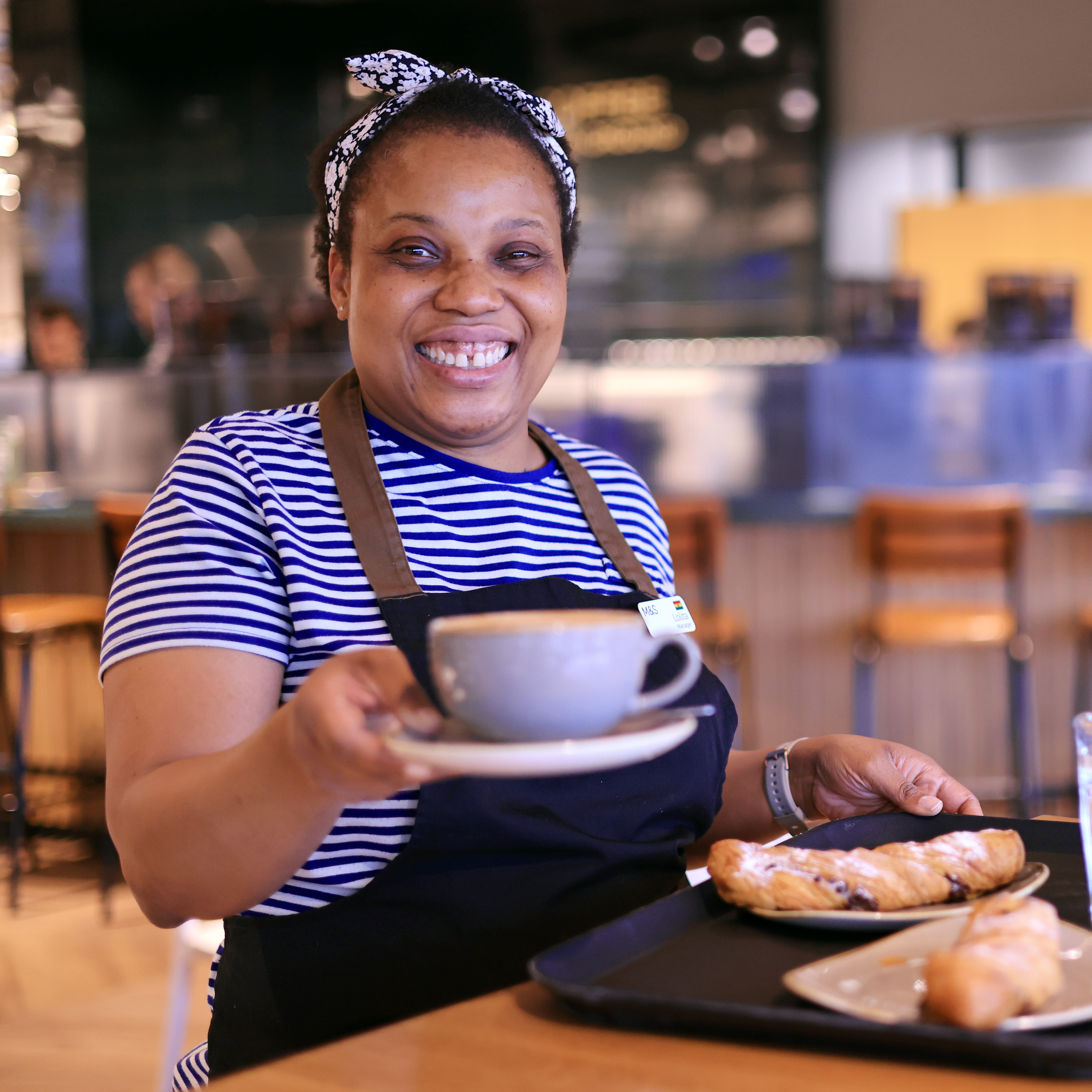 媒体——头”loading=